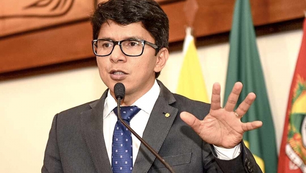 Jenilson diz que mesmo com bandeira verde a conta de energia no Acre segue alta 