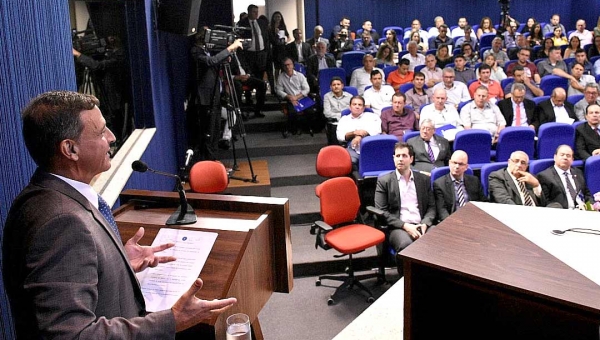 Marcio Bittar palestra sobre Pacto Federativo em evento promovido pelo TCE do Mato Grosso do Sul