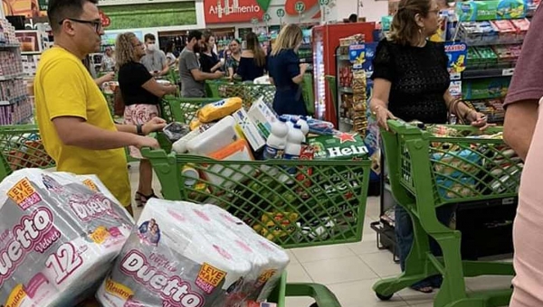 Coronavírus gera ambiente de pânico e correria aos supermercados no Acre