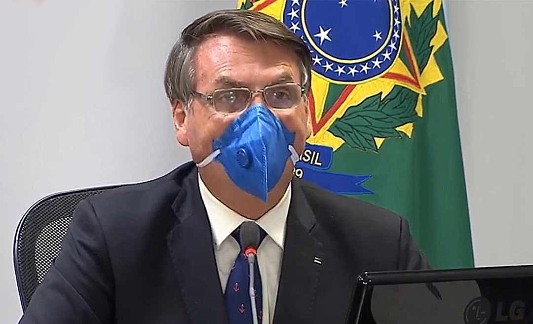 Bolsonaro: 'Depois da facada, não vai ser uma gripezinha que vai me derrubar'