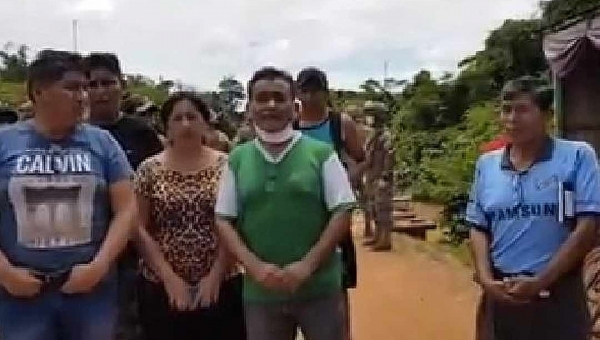 Moradores de vila boliviana na fronteira com o Acre temem morrer de fome: "Estamos condenados à morte"