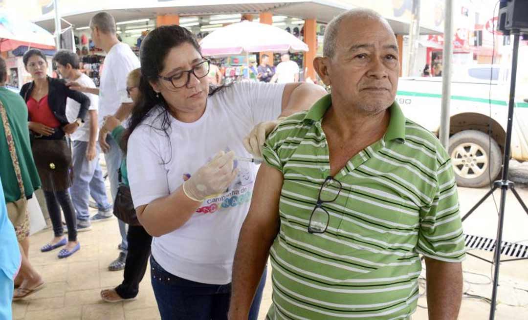 Prefeitura monta estratégia para vacinar idosos contra influenza a partir desta segunda, 23
