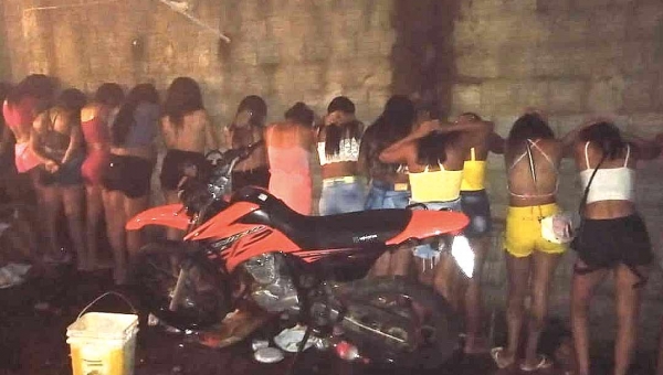 PM do Acre acaba com festa com mais de 70 pessoas regada a droga e álcool em Rio Branco