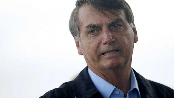 Bolsonaro diz que governadores querem “criar clima de terror”