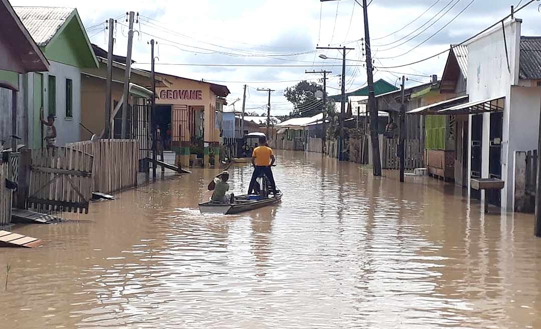 Rio Tarauacá afetou 500 famílias em mais uma cheia; manancial deve começar a baixar