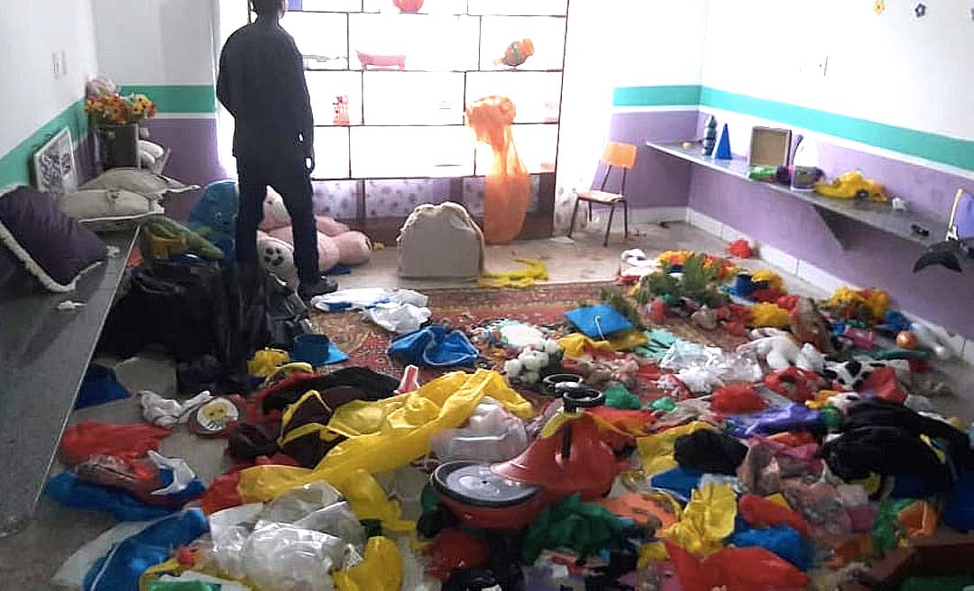 Bandidos invadem creche e furtam brinquedos de crianças no interior do Acre durante a quarentena