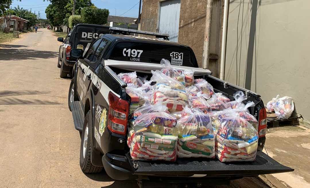 Polícia Civil no Alto Acre doa meia tonelada de alimentos para famílias carentes