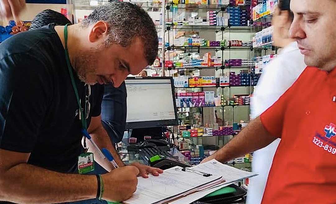 Procon fiscaliza farmácias em favor da suspensão de aumento dos medicamentos