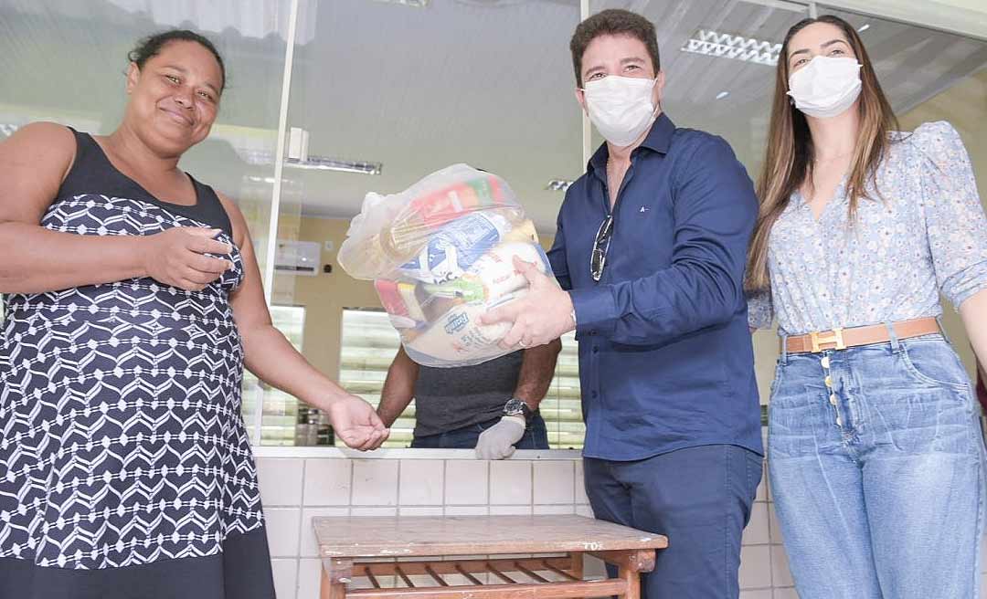 Gladson Cameli inicia distribuição de cestas básicas nesta segunda-feira na Cidade do Povo