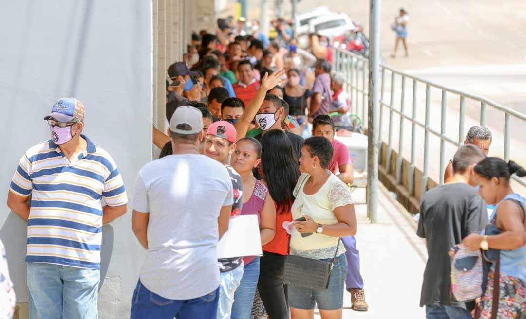 Governo e Caixa Econômica buscam soluções para evitar aglomerações na busca por Auxílio Emergencial