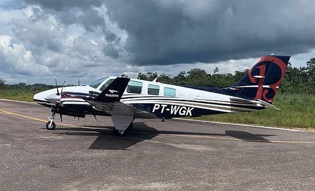 Gladson cede seu avião particular para transporte de EPIs aos municípios do Acre