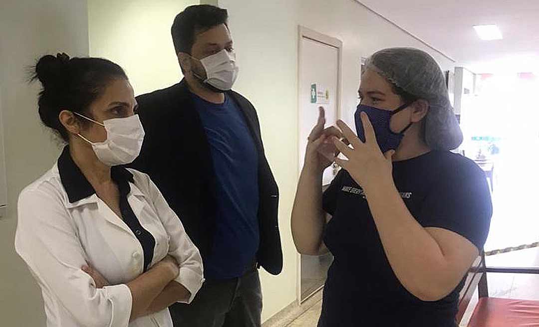 Sindmed-AC cobra ação da Semsa para que pacientes usem máscaras durante atendimento