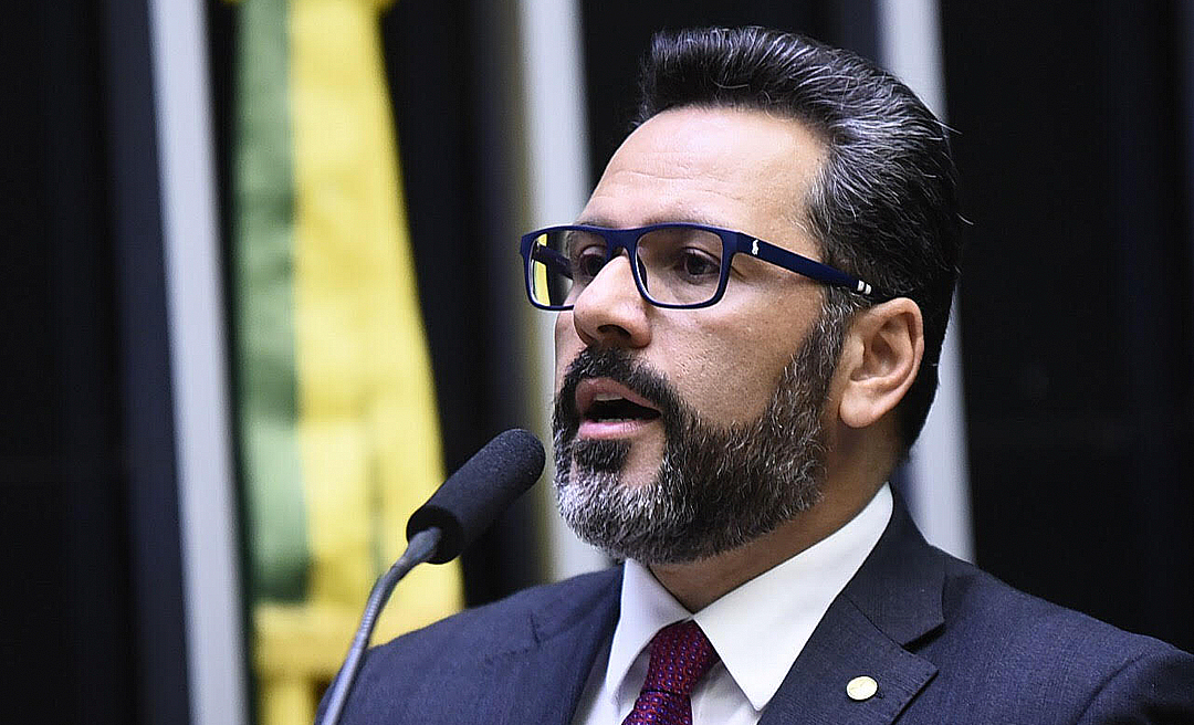 Deputado Alan Rick defende servidores públicos e policiais no PLP da ajuda aos estados 