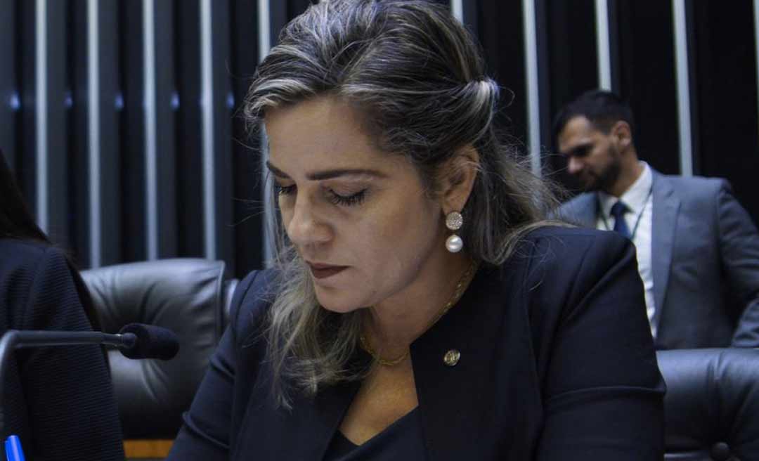 Mara Rocha pede à ministra Damares envio de auxílios e cestas básicas para idodos vulneráveis do Acre