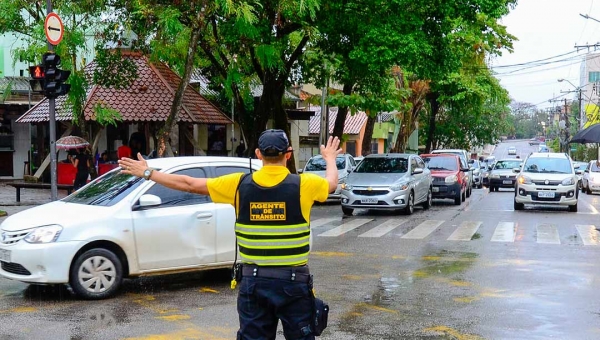 Rodízio de veículos em Rio Branco visa conter avanço da pandemia de Covid-19