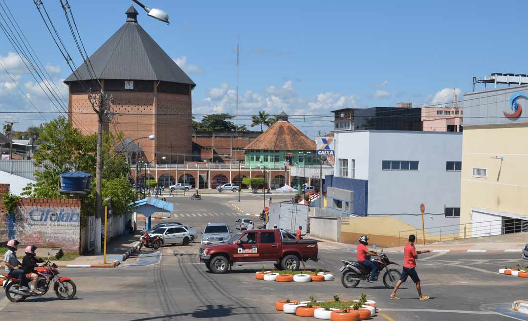 Em Cruzeiro do Sul, pessoas com covid-19 que forem flagradas nas ruas vão pagar multa de R$ 1 mil e podem até ser presas