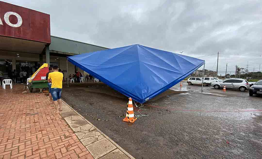 Chuva derruba tenda da UPA do 2º Distrito de Rio Branco