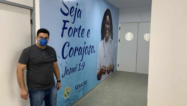 Em visita ao hospital de campanha, Manuel Marcos destaca instalações permanentes da unidade