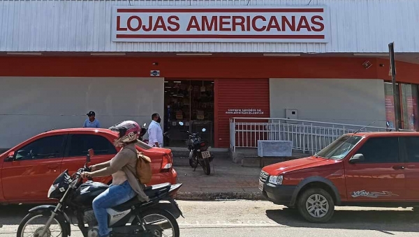 Assaltantes tentam roubar filial da Americanas em Rio Branco e são impedidos por segurança 