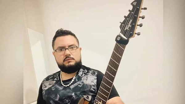 Músico acreano que venceu a Covid-19 falará pela primeira vez durante Live nesta sexta-feira