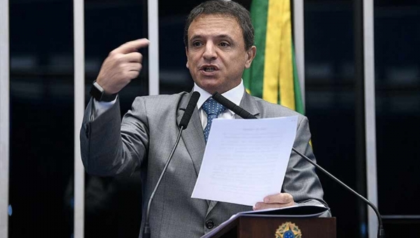 Ao declarar voto contrário ao PL das fake news, Bittar diz que matéria é ‘inoportuna e inconveniente’