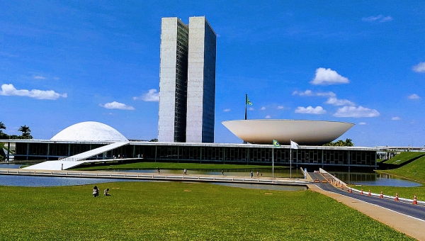 Iminente colapso na Saúde de Brasília faz médicos sugerirem lockdown imediato