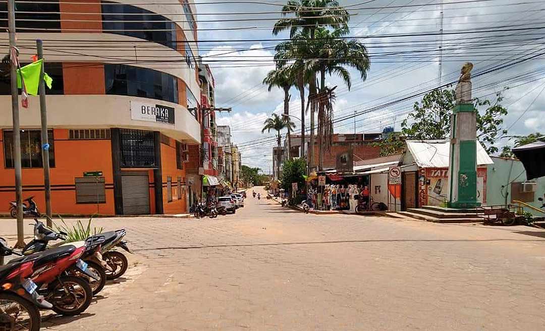 Cobija se aproxima de 1 mil casos de Covid e bolivianos pedem abertura da fronteira