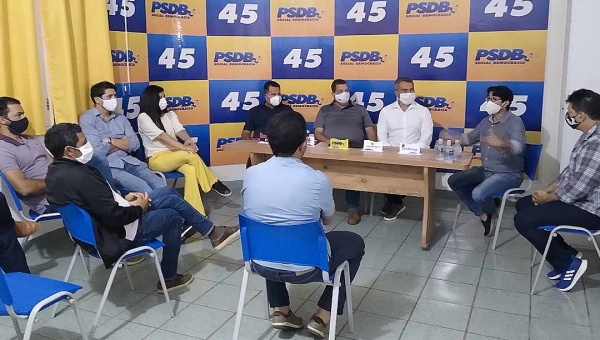 Em encontro, PSL oficializa aliança com PSDB pela pré-candidatura de Minoru; dirigente fala em indicar vice