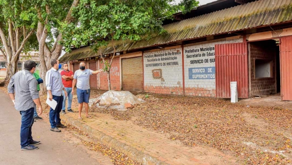 Prefeitura vai transformar galpão abandonado em casa de convivência