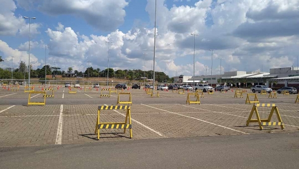 Com restrições, Via Verde Shopping reabre e tem pouca movimentação