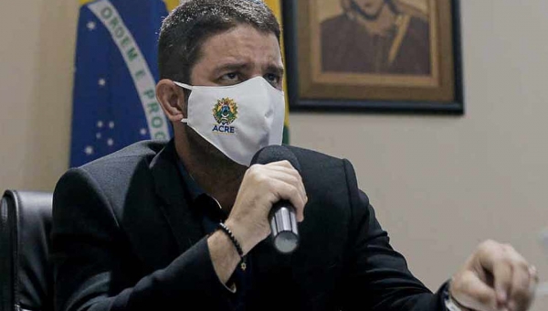 "Se houver um retrocesso fecha tudo de novo", diz Gladson sobre o comércio durante a pandemia