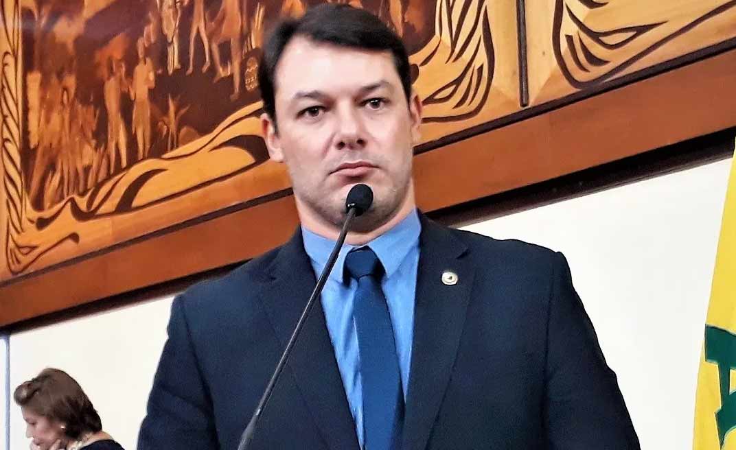 Roberto Duarte solicita do governo a reabertura dos trabalhos da OCA Rio Branco