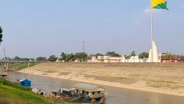 Nível do Rio Acre chega a 1,63m e Rio Branco pode sofrer com o desabastecimento de água