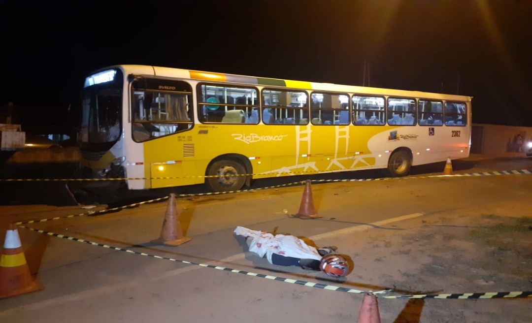 Motociclista perde a vida após colidir contra ônibus no Ramal do Benfica