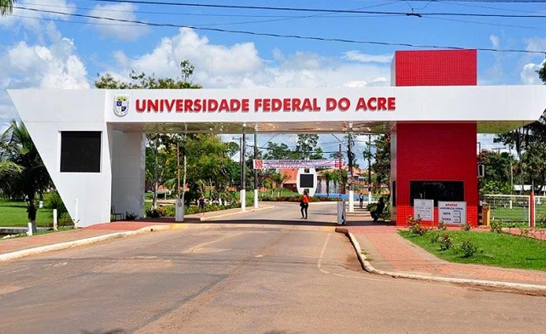 Conselho Universitário da Ufac aprova retorno das aulas de forma online