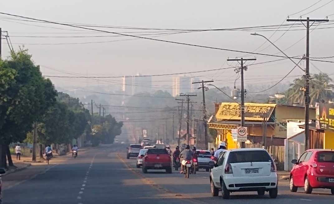 Rio Branco amanhece coberta por fumaça; Acre registrou 3.787 incêndios ambientais até agosto de em 2020