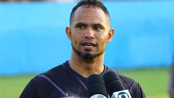 Goleiro Bruno falhou feio no gol do Rio Branco, mas por causa de goleada lance passou despercebido