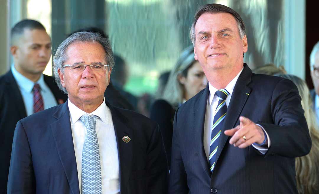 Bolsonaro diz que auxílio emergencial será de R$ 300 por mais 4 meses