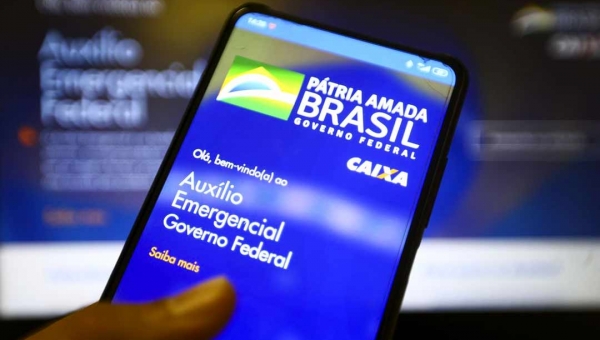 Caixa credita hoje saque emergencial do FGTS para nascidos em outubro