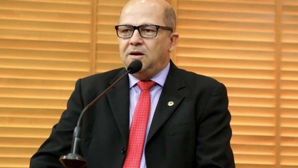 Na Aleac, Jonas Lima questiona o governo e diz: “fogo zero? Quer matar os agricultores?”