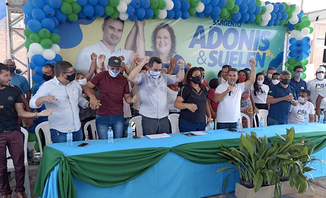 Em praça pública, Sargento Adonis é homologado candidato a prefeito de Cruzeiro do Sul 