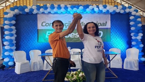 Em convenção em Tarauacá, Lucineia afirma que já escolheu vestido de posse e da diplomação 