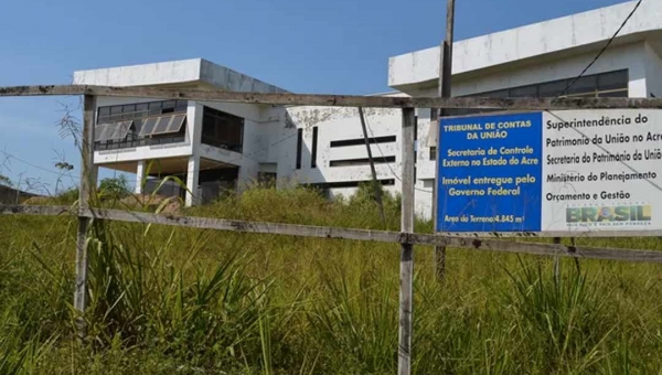 MPF instaura procedimento para apurar abandono de obra da sede do TCU no Acre