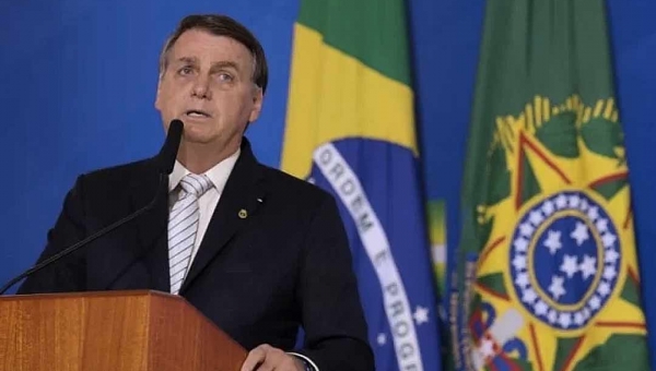 Bolsonaro diz que indicação ao STF ficou igual a escalar a Seleção Brasileira