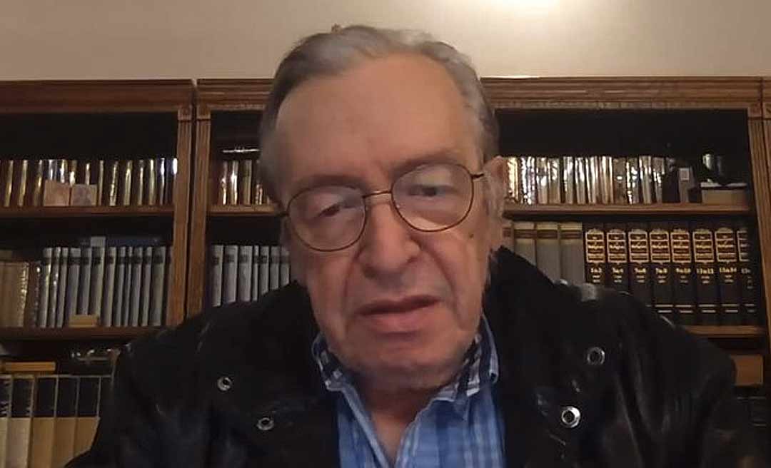 Olavo de Carvalho chama Bolsonaro de fracassado na "luta contra o comunismo"