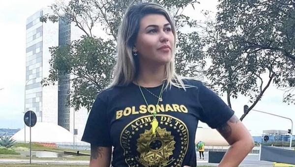 “Estou cansada do governo que dei minha vida”, diz a apoiadora de Bolsonaro, Sara Giromini