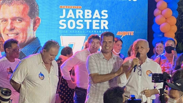 Jarbas Soster inaugura comitê de campanha no Centro de Rio Branco e apresenta plano para tornar a prefeitura "mais eficiente"