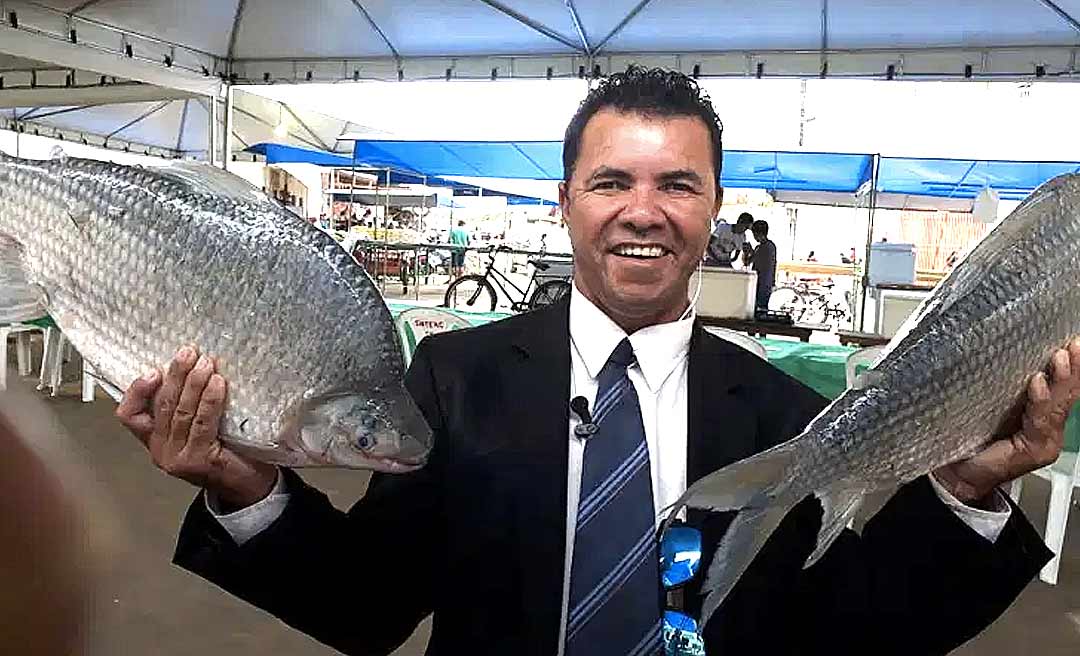 Menino da Bicicleta diz que foi traído por Vando Torquato, em Tarauacá