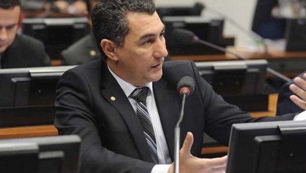 Deputado Jesus Sérgio solicita ao Governo Federal prorrogação do Auxílio Emergencial até junho de 2021