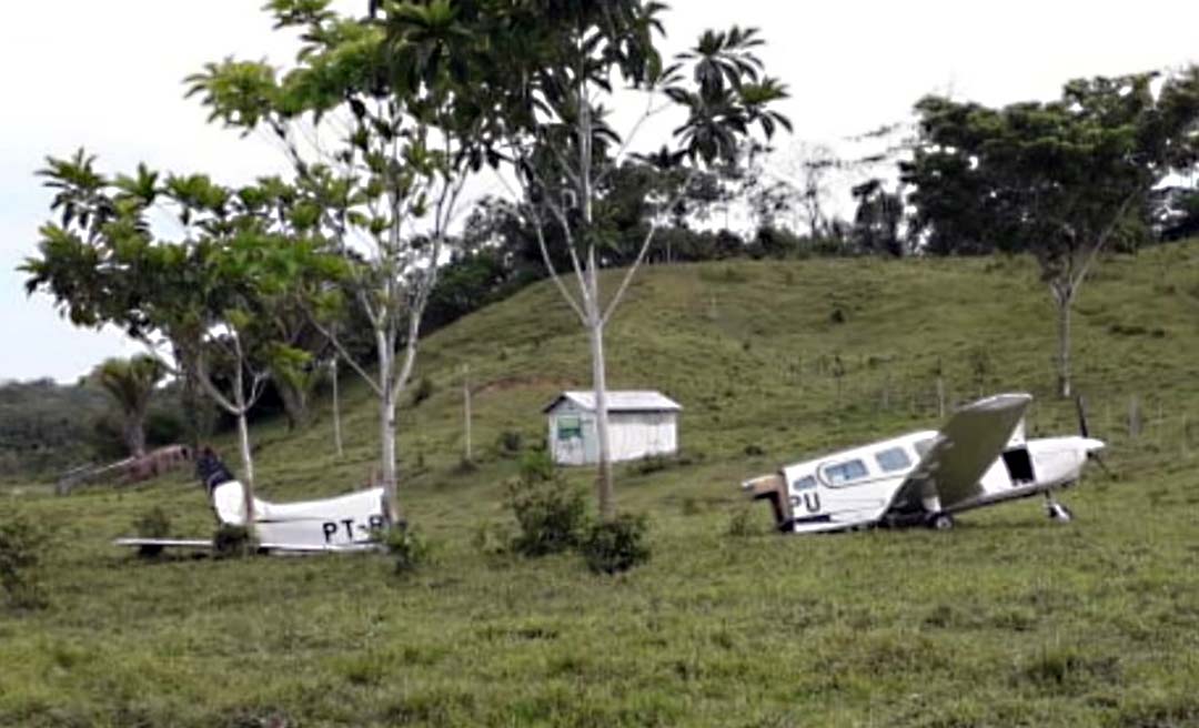 Urgente: Avião de pequeno porte bate em vaca, sai da pista e se choca contra árvore em Jordão